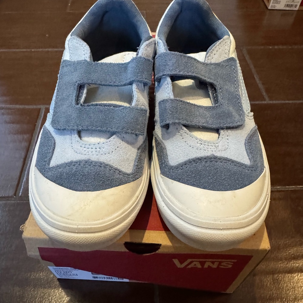 Vans Kids Blue and White new skool Sneakers